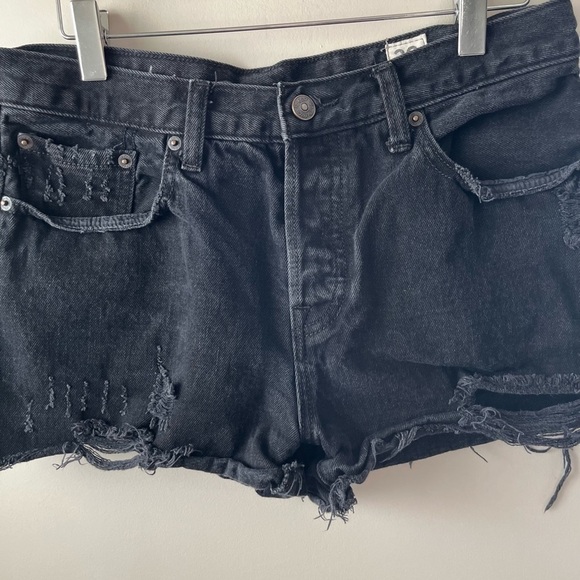 FREE People We The Free Black Denim Cutoff Distressed Women’s Shorts Size 29 - Picture 3 of 7